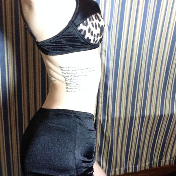 Women's cheetah print lingerie set, sz SM, Leg Ave - Picture 2 of 7